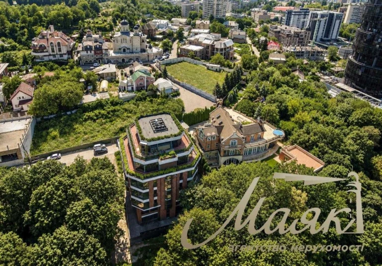 Sale of a 4-bedroom apartment 170 sq m, Club House, Pechersk