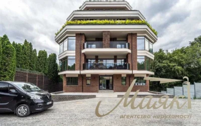 Sale of a 4-bedroom apartment 170 sq m, Club House, Pechersk