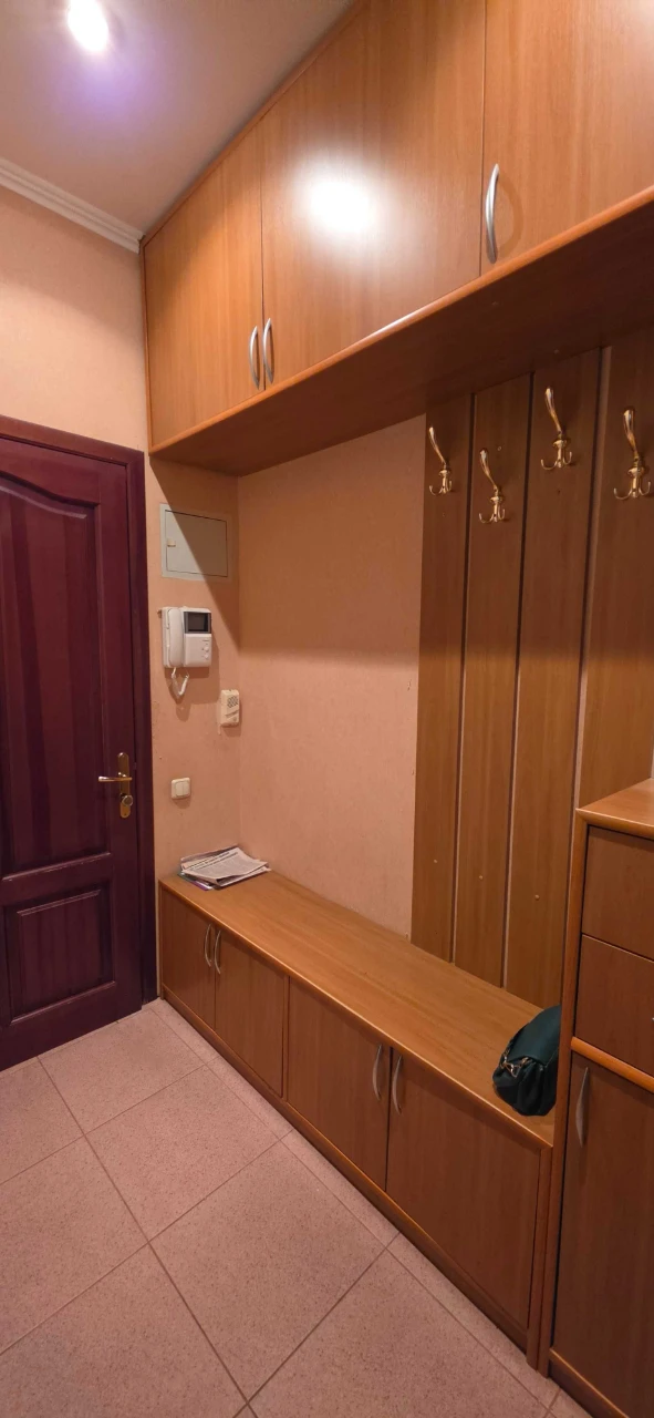 Продаю 3-кімнатну квартиру на Тарасі Шевченка