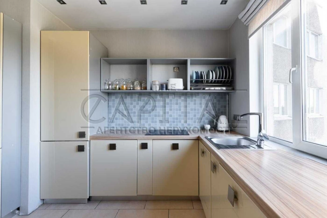 Sale / 110 sq m / 4-bedroom apartment / Zabolotnogo Academy