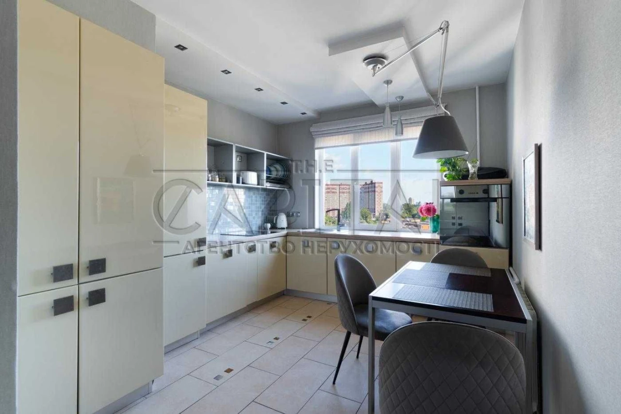 Sale / 110 sq m / 4-bedroom apartment / Zabolotnogo Academy