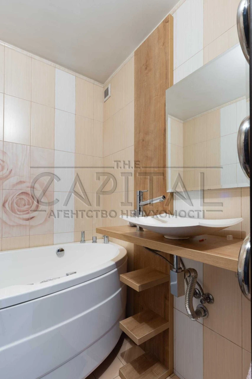 Sale / 110 sq m / 4-bedroom apartment / Zabolotnogo Academy