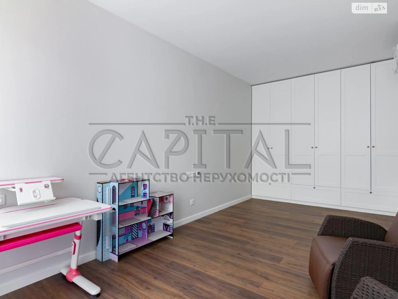 Apartment for Sale: Podilskiy