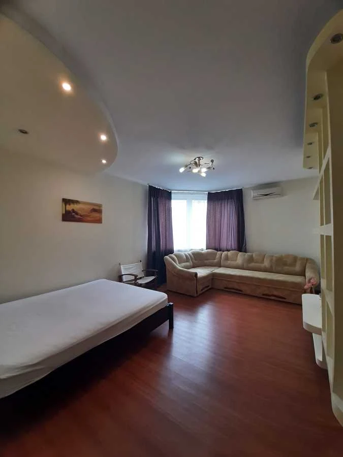 For sale, one-bedroom apartment (52 sq m) in Kyiv, Dnitsky district