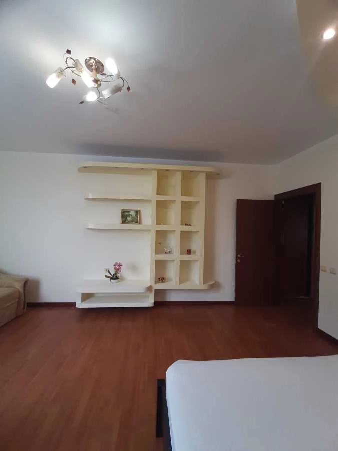 For sale, one-bedroom apartment (52 sq m) in Kyiv, Dnitsky district