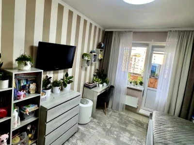 Квартира. Київ, Райдужна вулиця