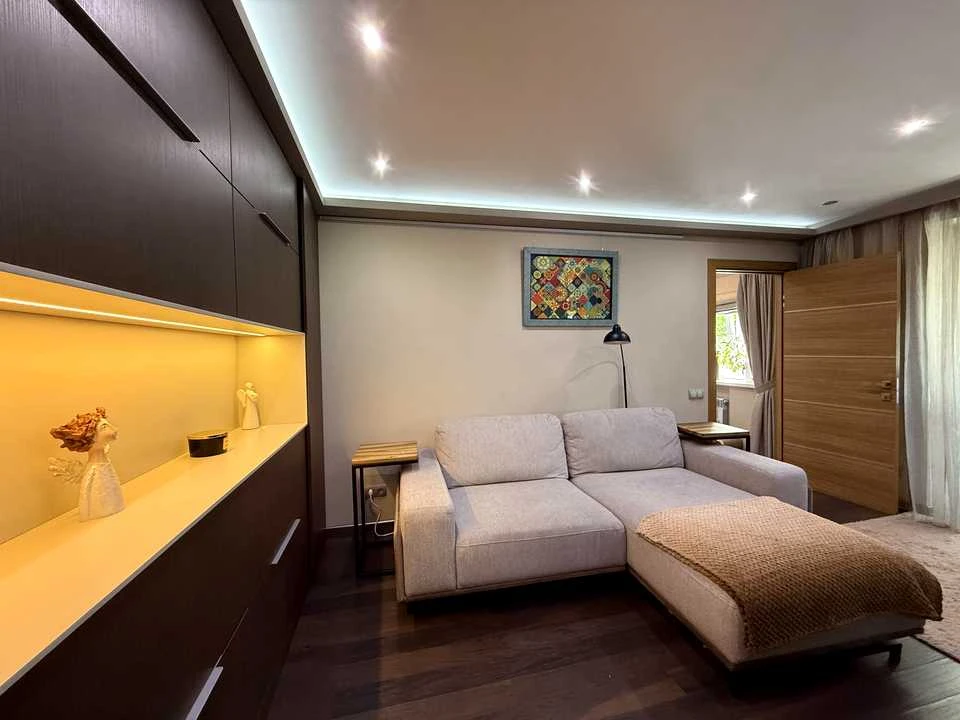 Apartment. Kyiv, Lesi Ukrainky Blvd.