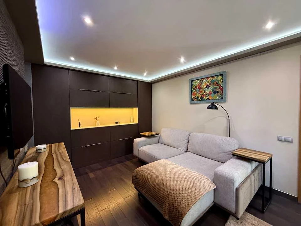 Apartment. Kyiv, Lesi Ukrainky Blvd.