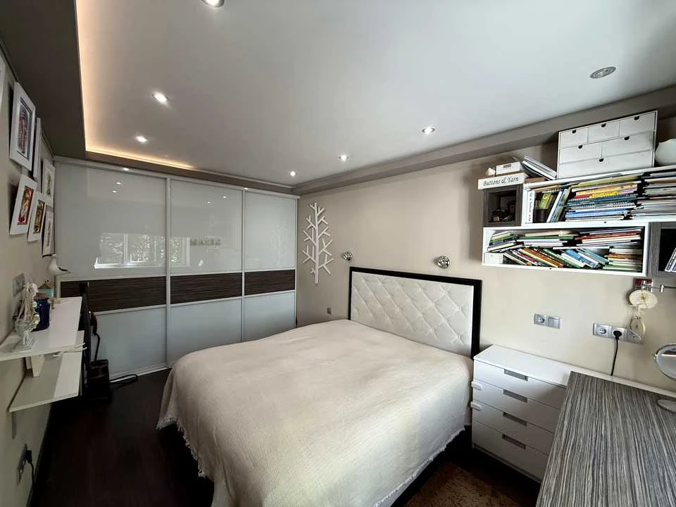 Apartment. Kyiv, Lesi Ukrainky Blvd.