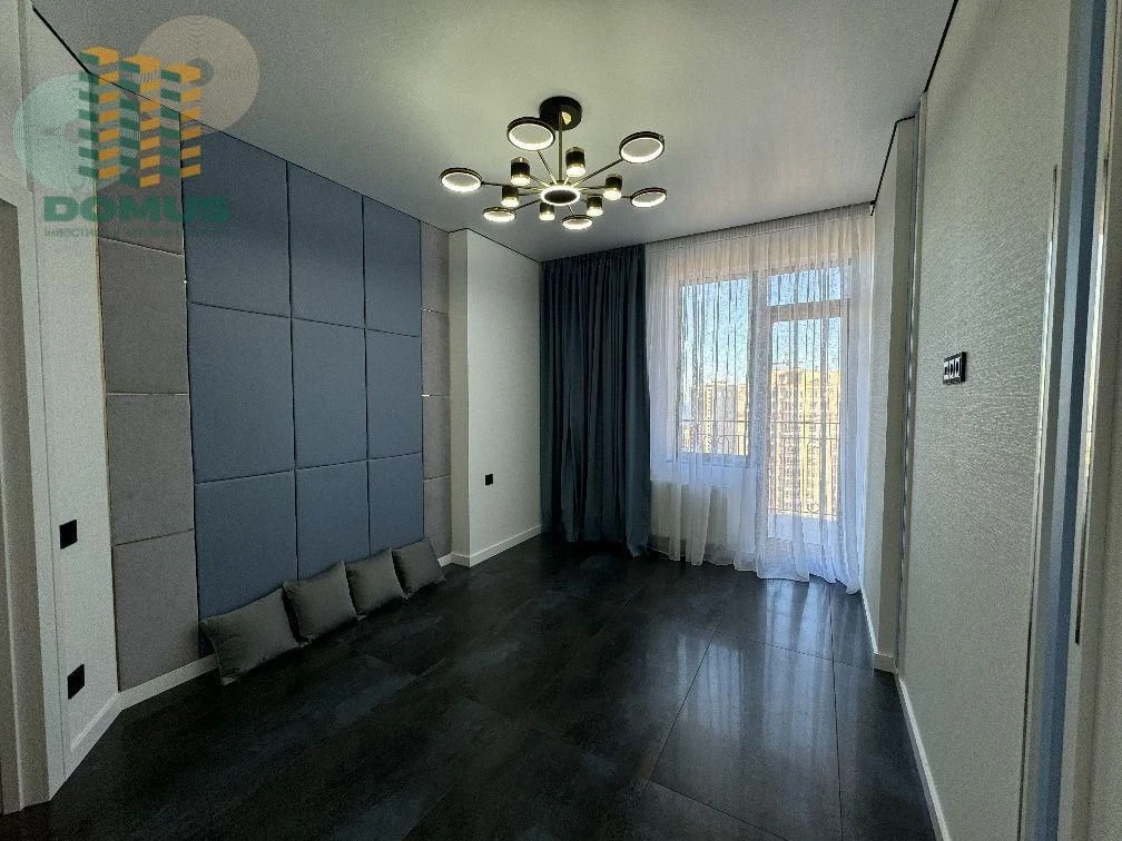 Продам 2 комн, 67 метров, в ЖК "Эллада" Аркадия. Прямой вид