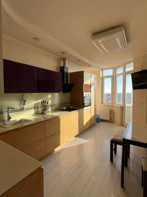 For Sale: 1-bedroom apartment on Jabotinsky Street