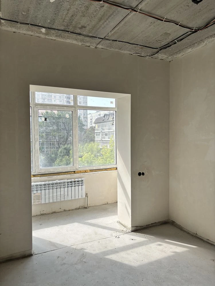 Smart apartment at 11/24 Fesenkivskyi Street