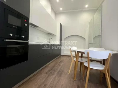Apartment. Miroynositska St, Kharkiv