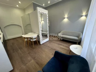 Apartment. Miroynositska St, Kharkiv