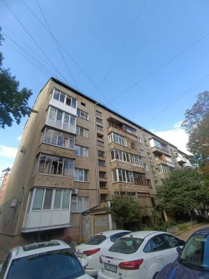 3-bedroom apartment 73 m² in the city center - Pilypa Orlyk st.