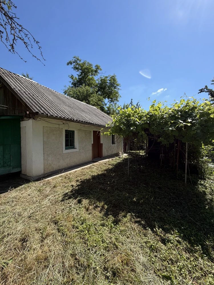 Sale of a house made of cinder blocks, village of Kosogirka