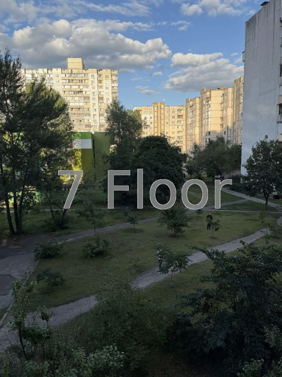 One-bedroom apartment, Larysa Rudenko, Poznyaky metro, Shopping Mall Pira