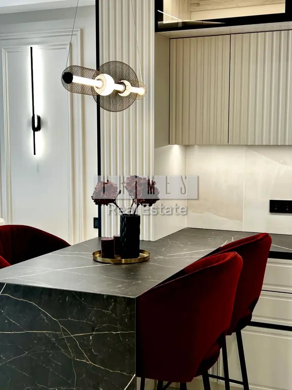 Sale / Apartment / Maximych Mykhaila, Holosiievo, Kyiv