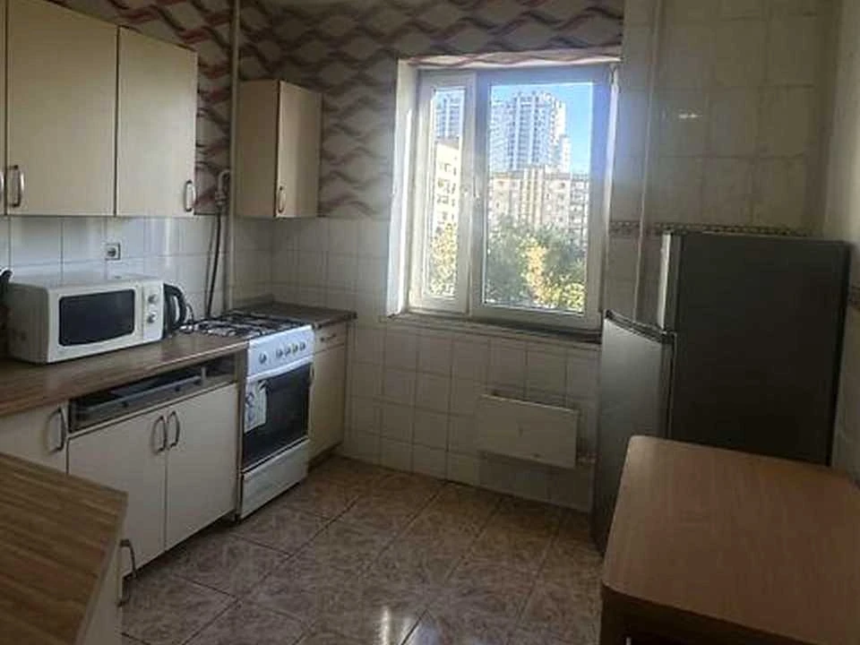 Квартира. Київ, Тетянинська вулиця.