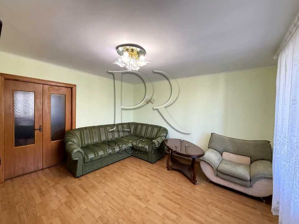 Apartment. Mikolska Slobidzka Street, Kyiv