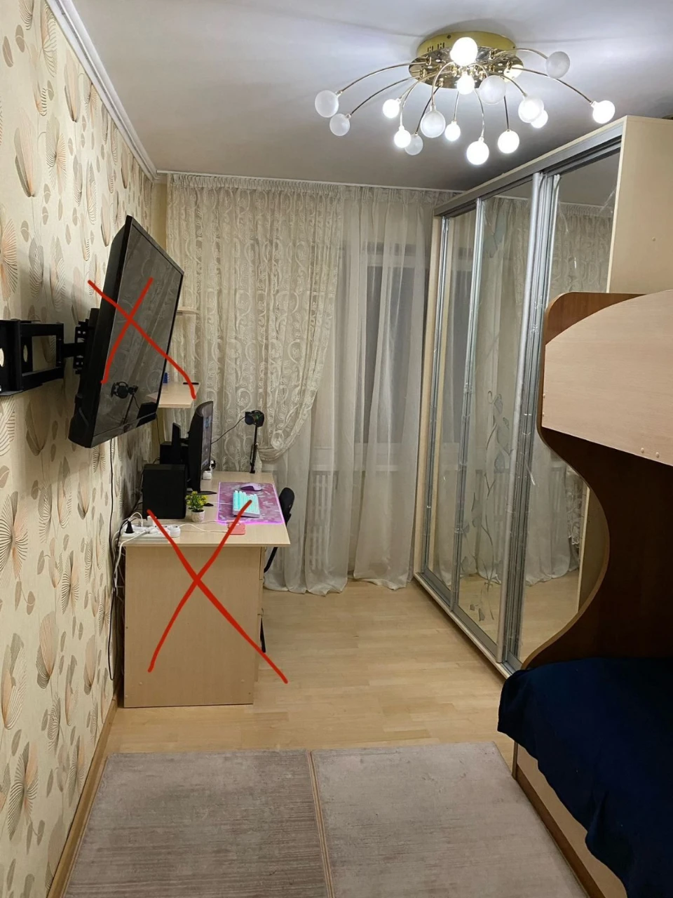 Urgent sale of a 2-room apartment with quality renovation and appliances in a prime location