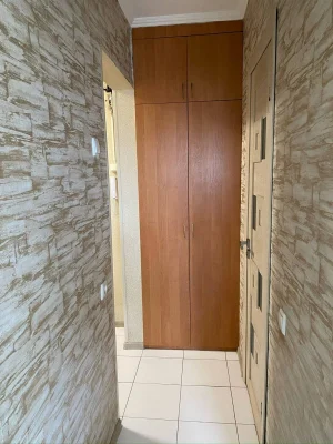 Urgent sale of a 2-room apartment with quality renovation and appliances in a prime location