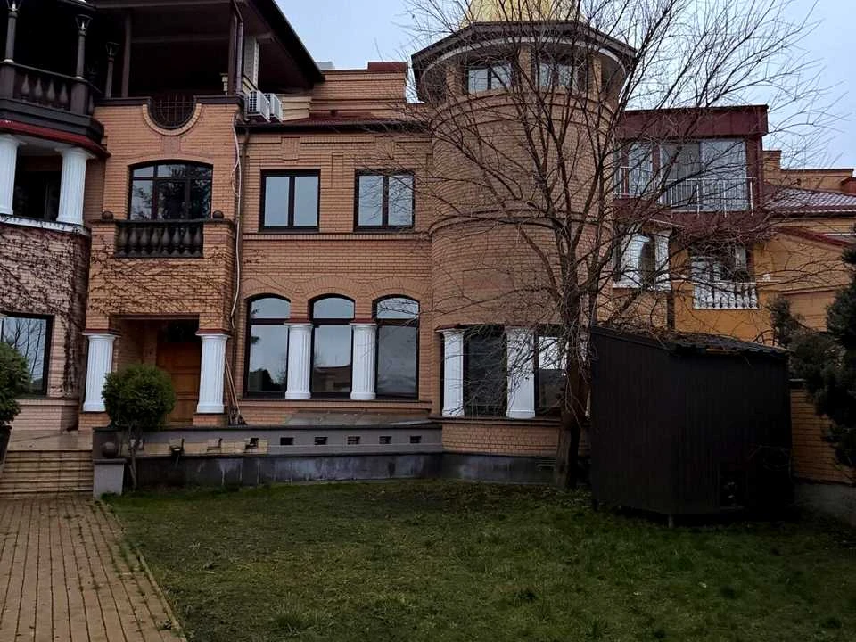 Будинок. Київ, Оболонська набережна вул.