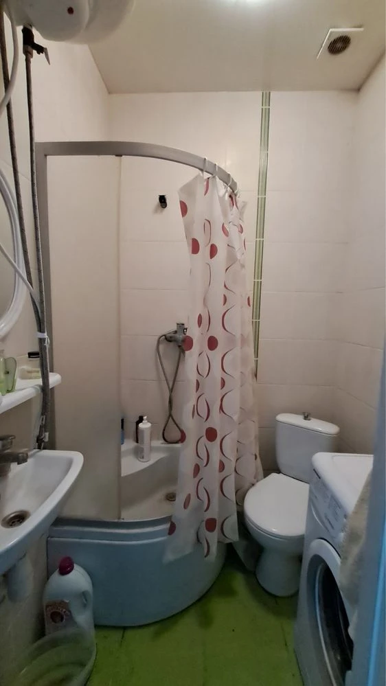 Apartment renovated for sale on Tairova for 18000!