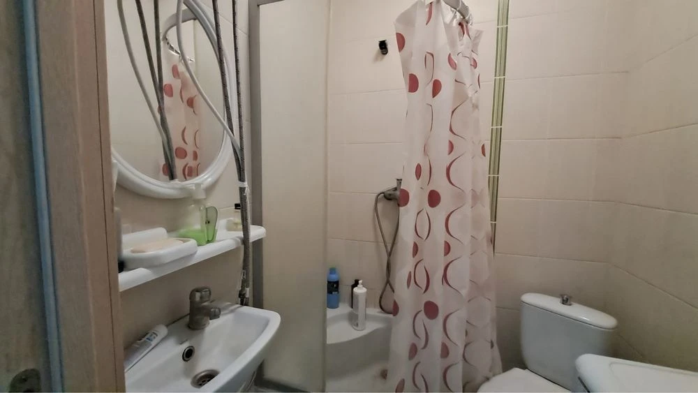 Apartment renovated for sale on Tairova for 18000!