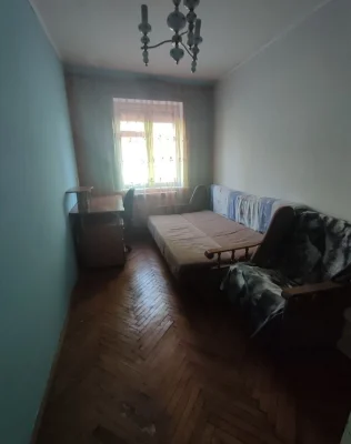 Продается 3-комнатная квартира в Ужгороде! Рядом Дастор!
