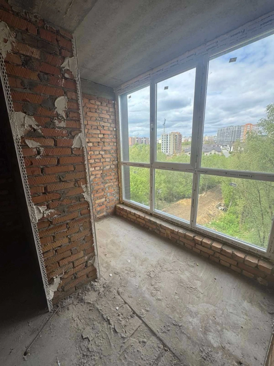 2-комнатная квартира 73 м² в ЖК «Агора 7» — собственное озеро и кухня-гостиная 30