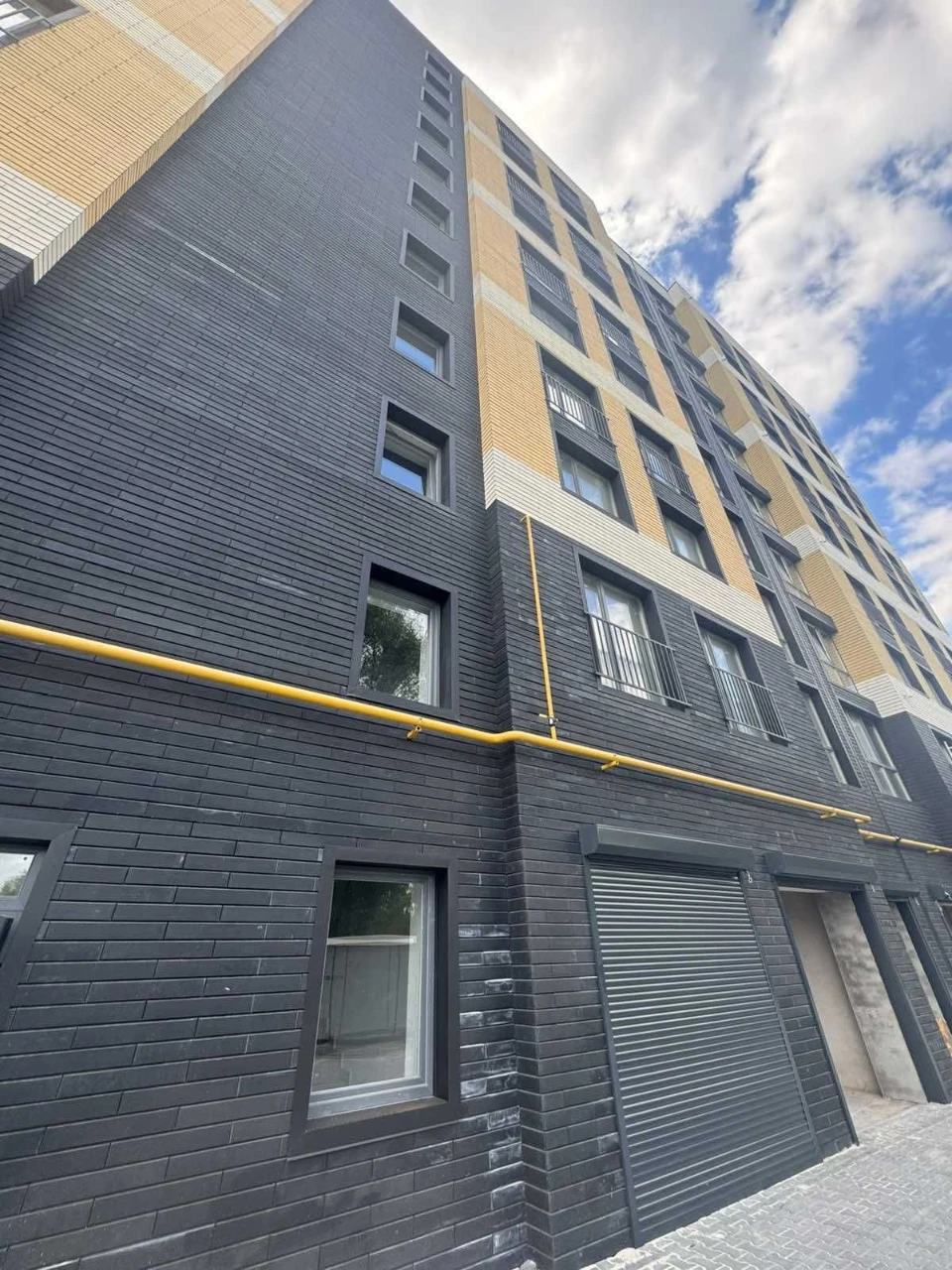 2-комнатная квартира 73 м² в ЖК «Агора 7» — собственное озеро и кухня-гостиная 30
