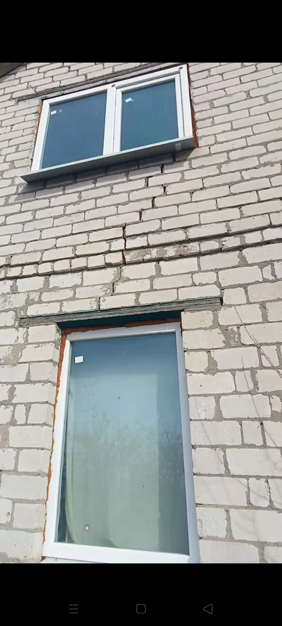 For Sale: 2-Story Cottage