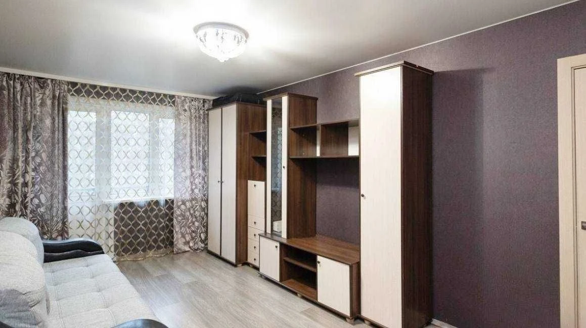 1-bedroom apartment for sale on вул. Коновальця
