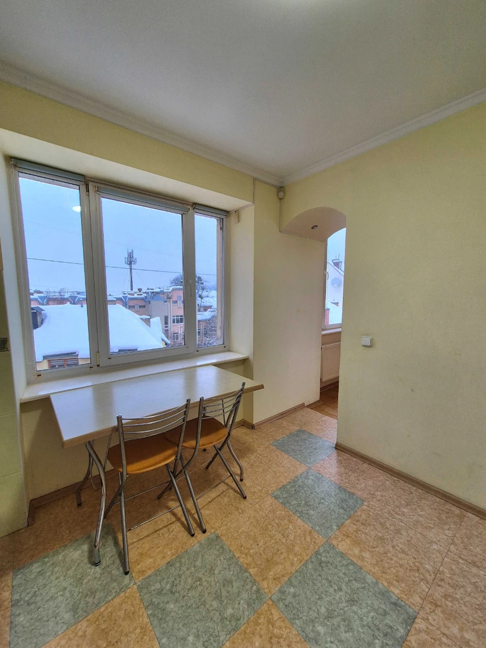Sale of a 3-room apartment in Lviv, Nizinская 70 sq. m. 150 0