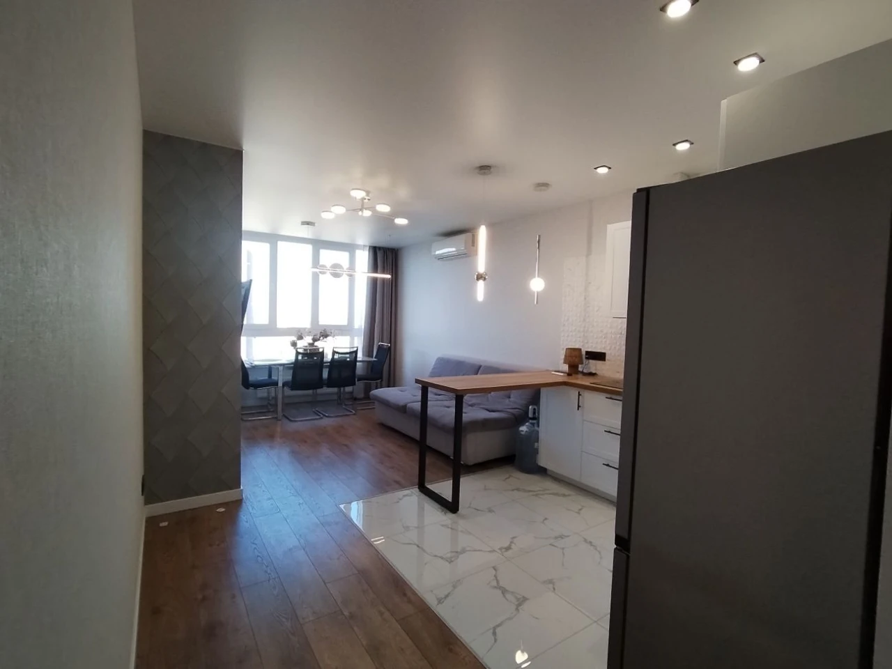 Sale - Spacious 2-room apartment 83 sq m, "Gershen Park"