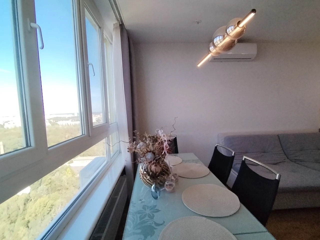 Sale - Spacious 2-room apartment 83 sq m, "Gershen Park"