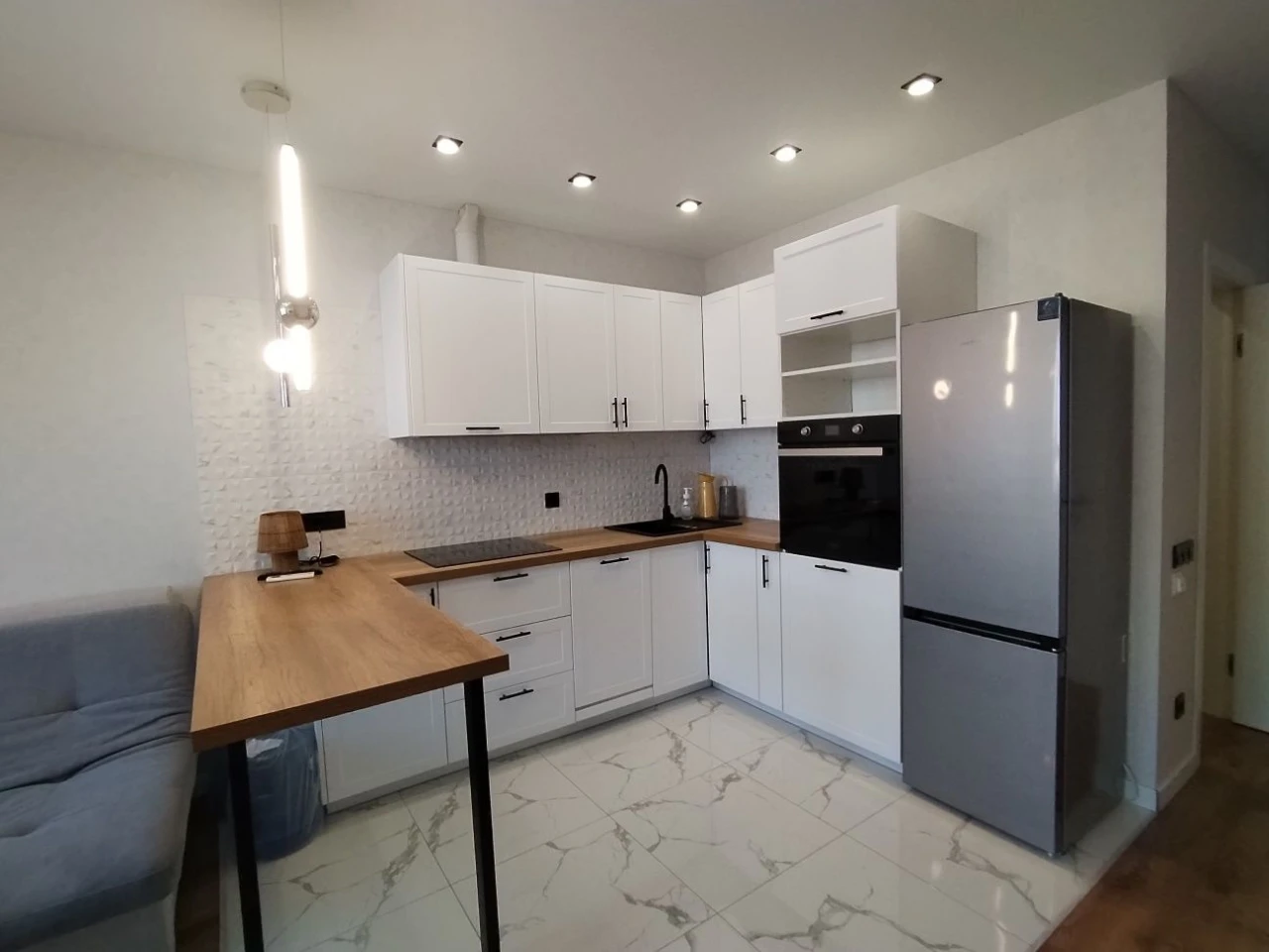Sale - Spacious 2-room apartment 83 sq m, "Gershen Park"