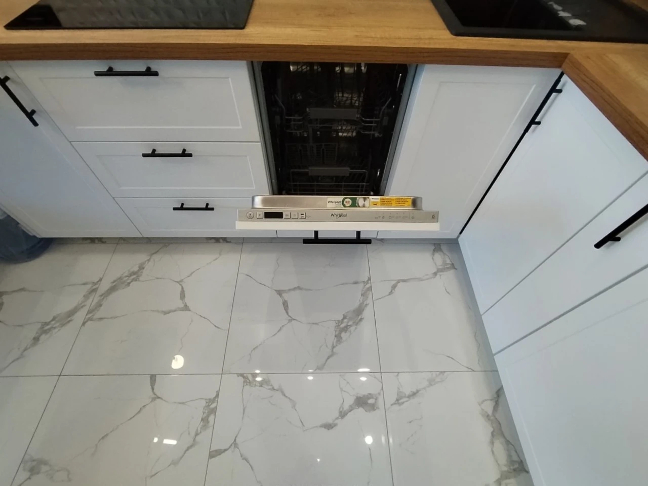 Sale - Spacious 2-room apartment 83 sq m, "Gershen Park"