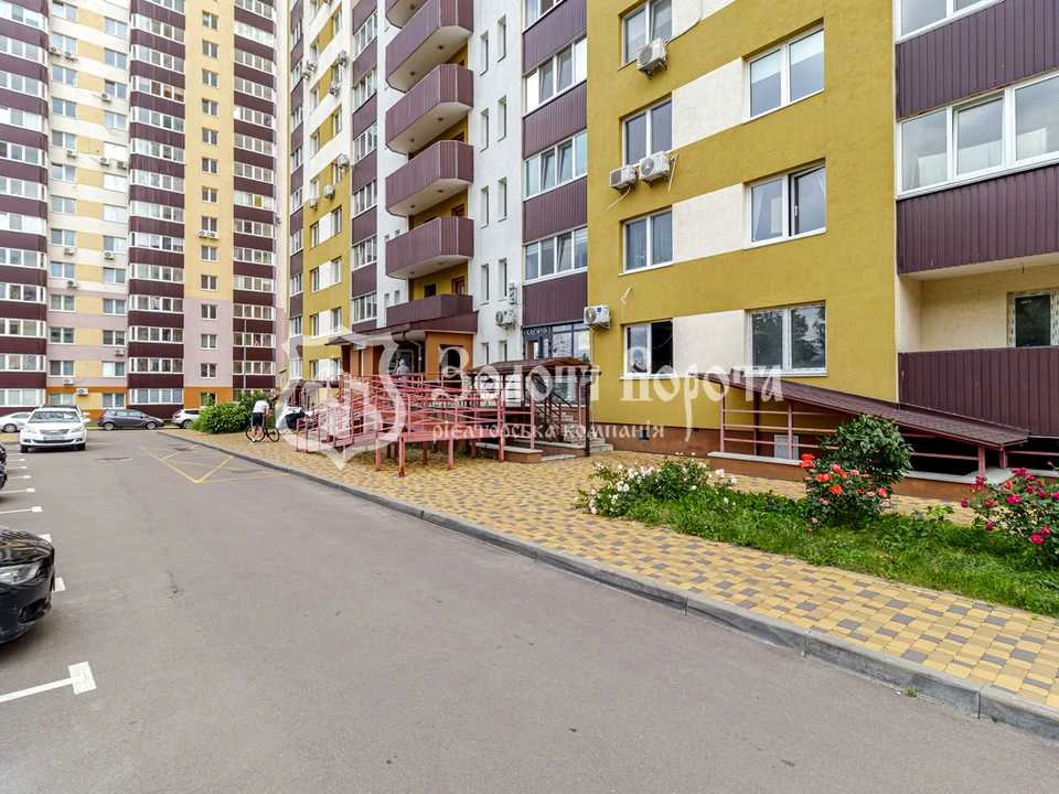 Квартира. Моторний проїзд, Київ