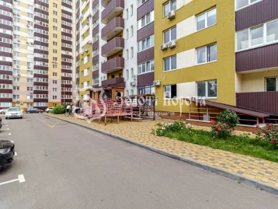 Квартира. Моторний проїзд, Київ