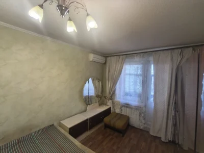 For sale: 3-room apartment 73 sq.m. on Aerocosmic Avenue