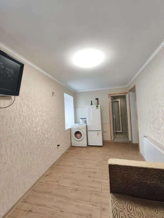 Продам квартиру на земле с парковкой в районе 2 Заставы (1