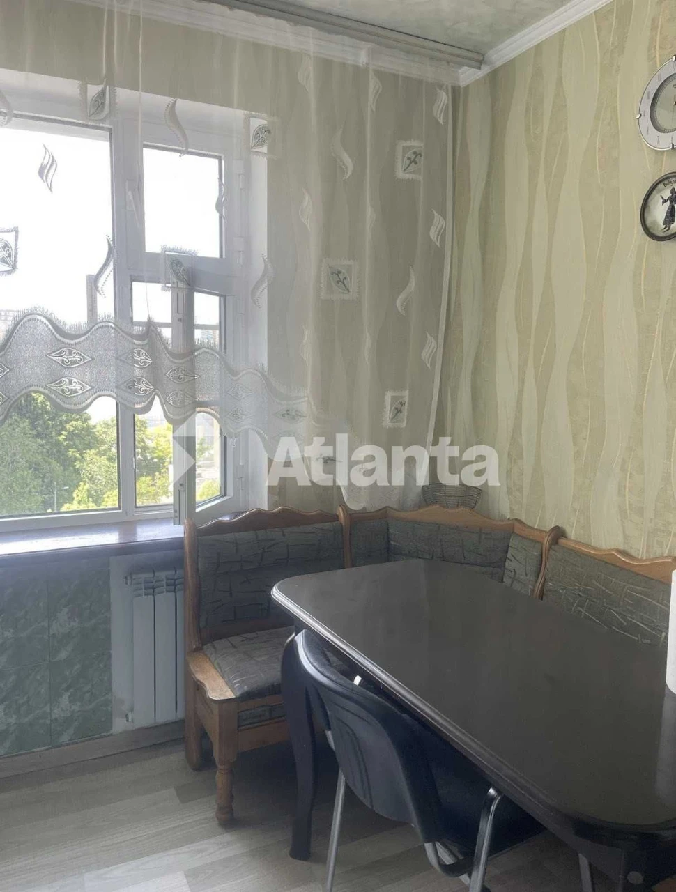Cozy Two-Bedroom Apartment on Dnepropetrovsk Street