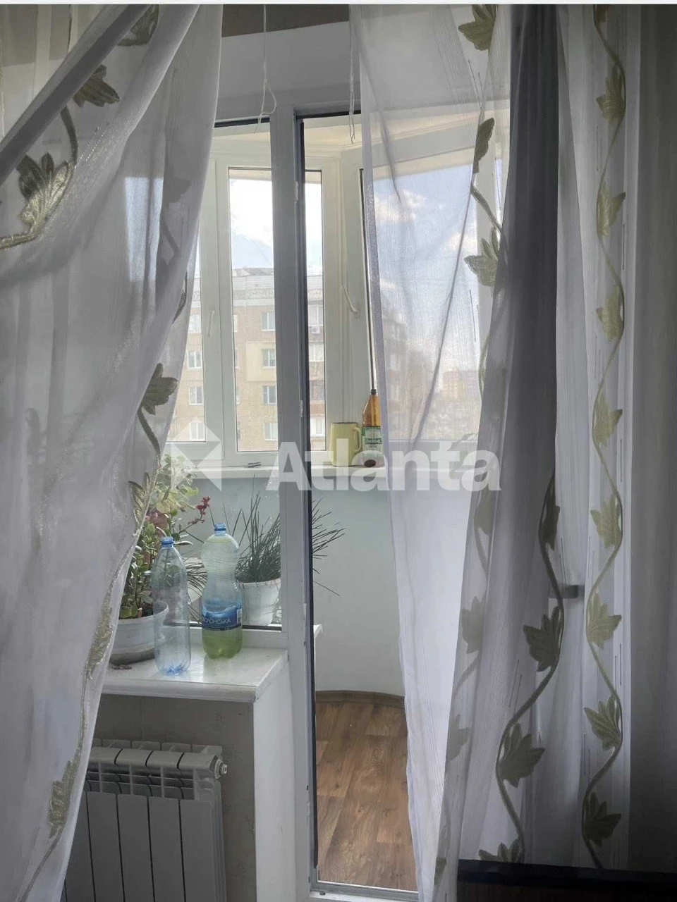 Cozy Two-Bedroom Apartment on Dnepropetrovsk Street