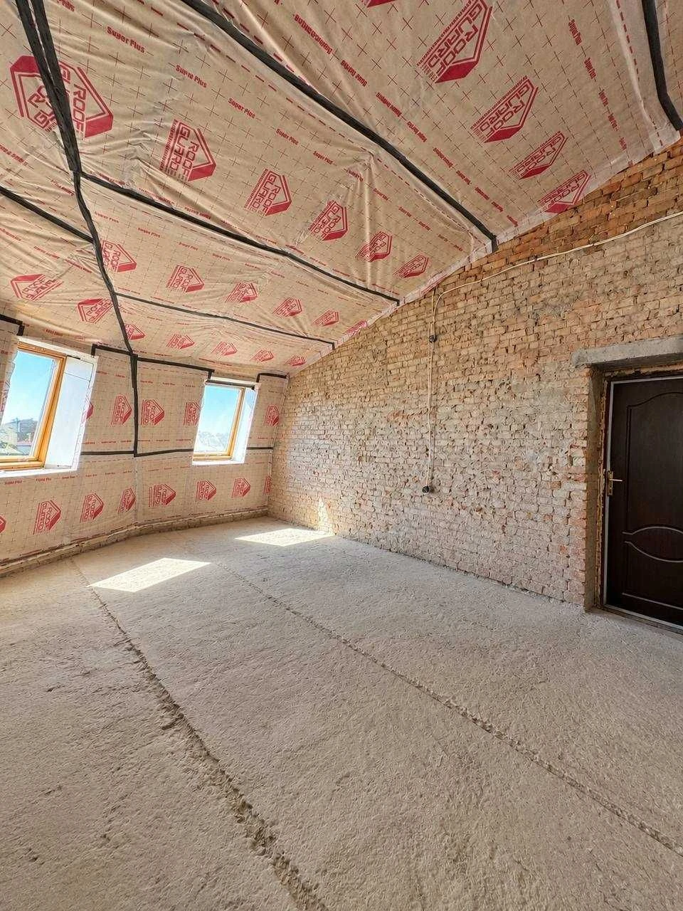 Duplex apartment for sale in a new building in the city center