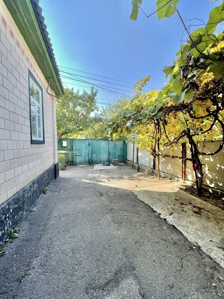 Selling part of a house in the 24 Schools area