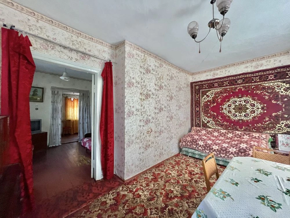 Selling part of a house in the 24 Schools area