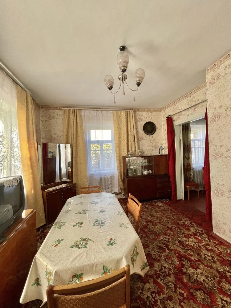 Selling part of a house in the 24 Schools area