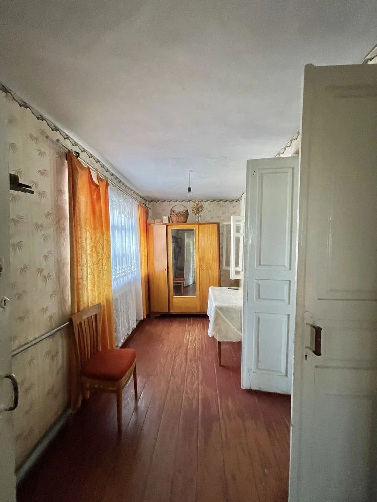 Selling part of a house in the 24 Schools area